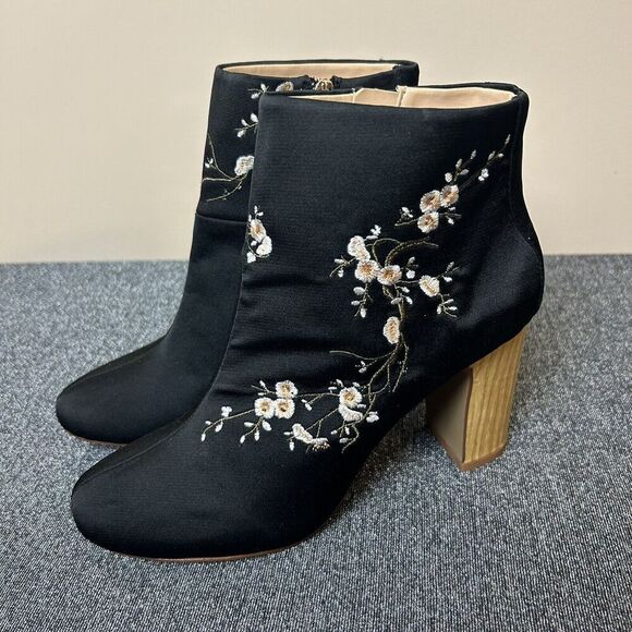 Nanette Lepore Black‎ Ankle Boot 7.5 Belize Floral Embroidered Whimsigoth - Picture 1 of 10
